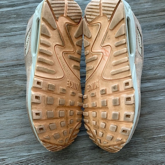 Nike AIR MAX 90 PREMIUM 'PARTICLE BEIGE' size 7.5 - Picture 5 of 8